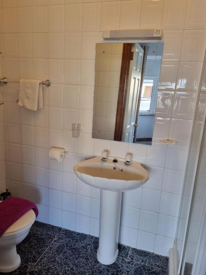 Asgard Guest House غالواي المظهر الخارجي الصورة